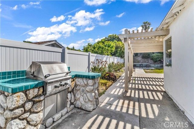 28935 De La Luna, Mission Viejo, CA 92692