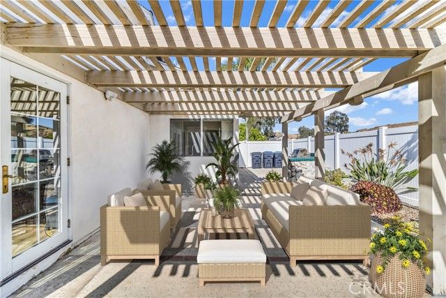 28935 De La Luna, Mission Viejo, CA 92692