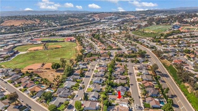 28935 De La Luna, Mission Viejo, CA 92692