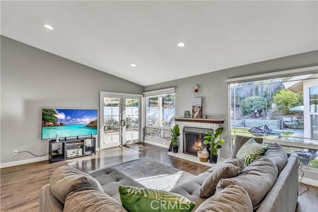 28935 De La Luna, Mission Viejo, CA 92692