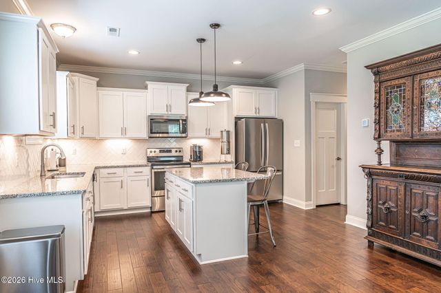 654 Cromwell Court, Carthage, NC 28327