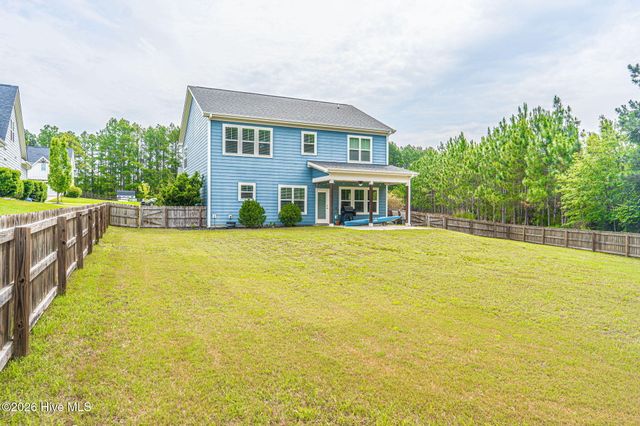 654 Cromwell Court, Carthage, NC 28327