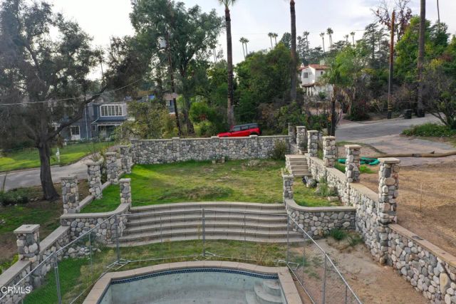 1808 E Altadena, Altadena, CA 91001