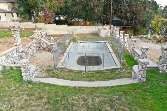 1808 E Altadena, Altadena, CA 91001