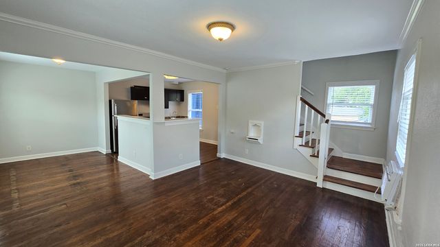 261 Claremont, San Antonio, TX 78209