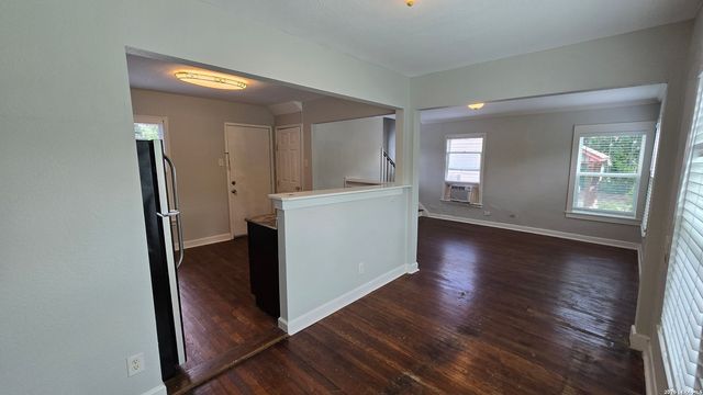 261 Claremont, San Antonio, TX 78209