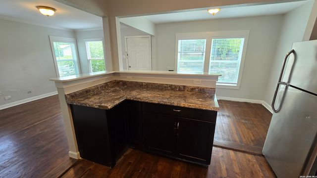 261 Claremont, San Antonio, TX 78209