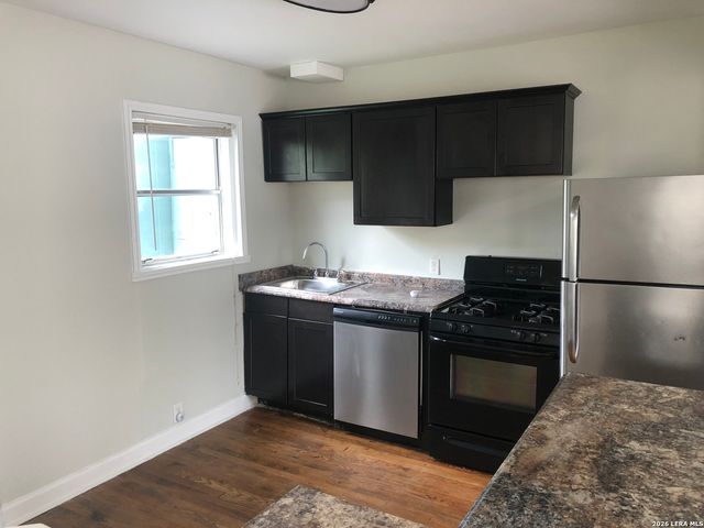 261 Claremont, San Antonio, TX 78209