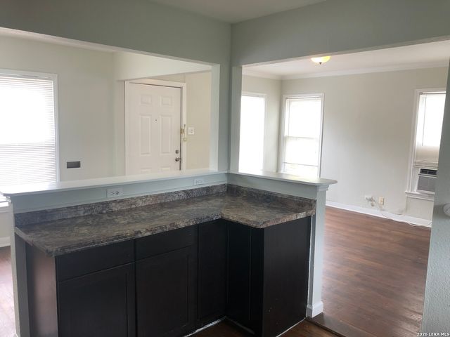 261 Claremont, San Antonio, TX 78209