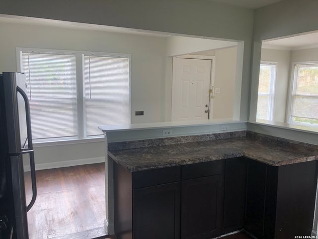 261 Claremont, San Antonio, TX 78209