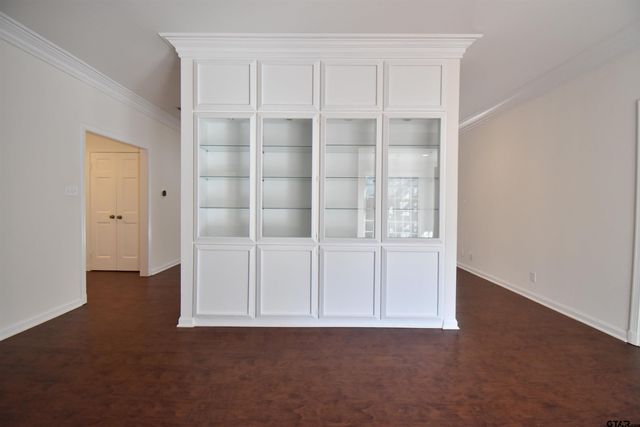 1402 Mary Lee Lane, Longview, TX 75601