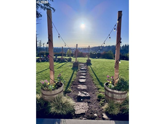 25375 S ELDORADO Rd, Mulino, OR 97042