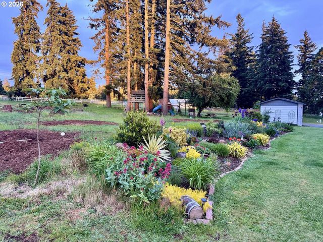 25375 S ELDORADO Rd, Mulino, OR 97042