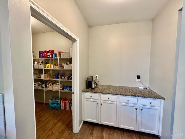 1579 Meadow View Lane, Turtle Creek Twp, OH 45036