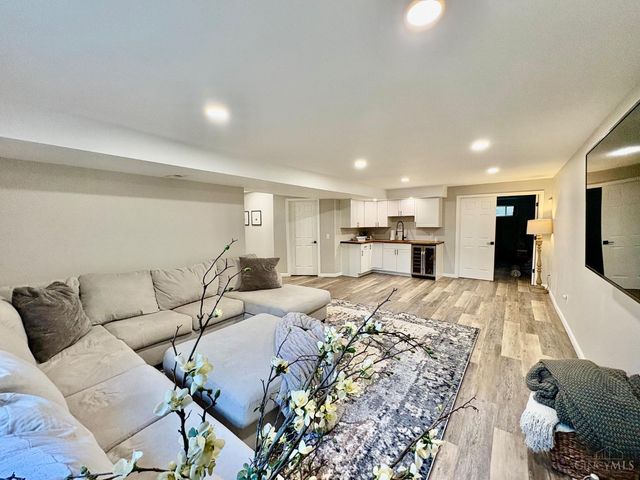 1579 Meadow View Lane, Turtle Creek Twp, OH 45036