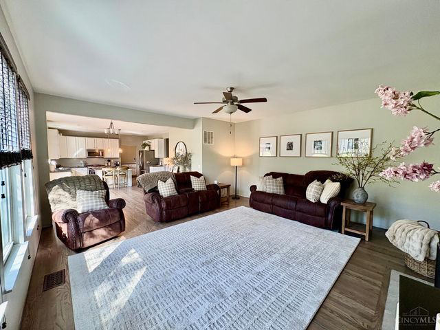 1579 Meadow View Lane, Turtle Creek Twp, OH 45036