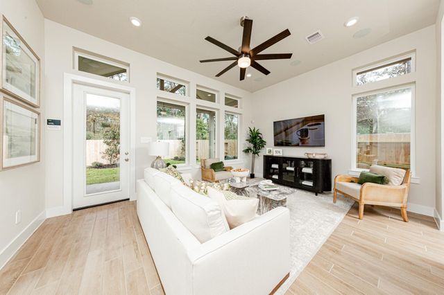 10099 Copia Lane, Montgomery, TX 77316