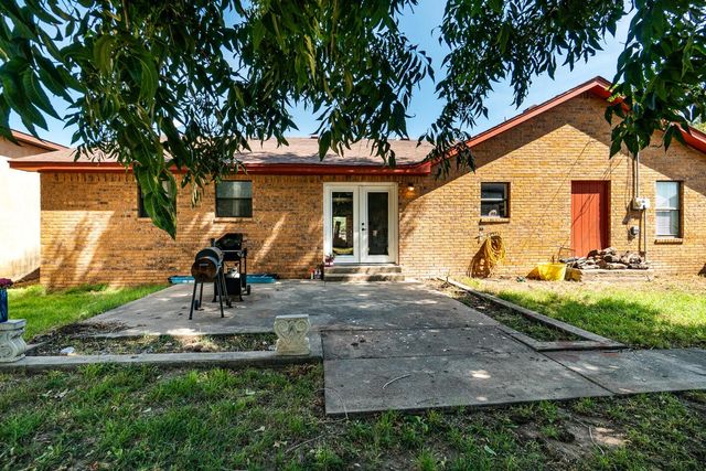 513 W Lee, Borger, TX 79007