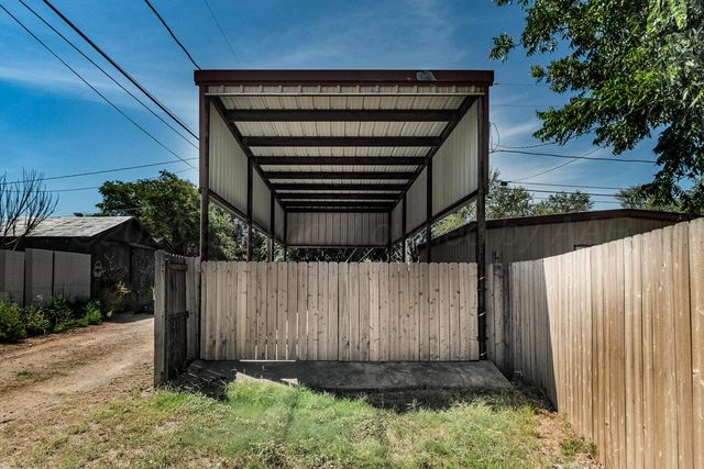 513 W Lee, Borger, TX 79007