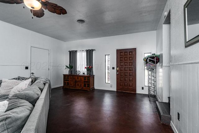 513 W Lee, Borger, TX 79007