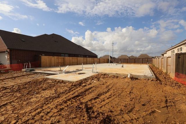 11847 Sawgrass Drive, Mont Belvieu, TX 77523