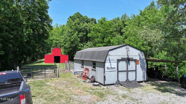 1475 Davis Valley Road, Afton, TN 37616