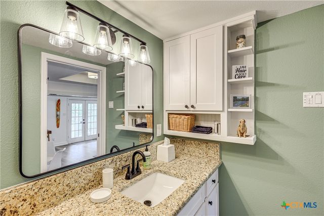 279 Waltons Way, Seguin, TX 78155