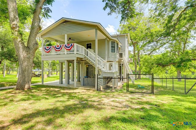 279 Waltons Way, Seguin, TX 78155