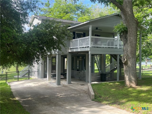 279 Waltons Way, Seguin, TX 78155