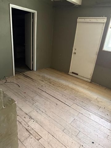 1220 Douglas Rd, Stockton, CA 95207