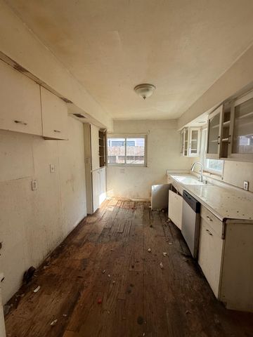 1220 Douglas Rd, Stockton, CA 95207