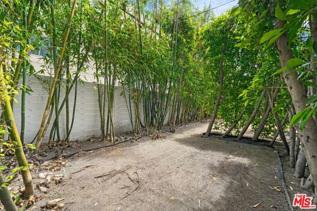 612 Huntley Drive 4, West Hollywood, CA 90069