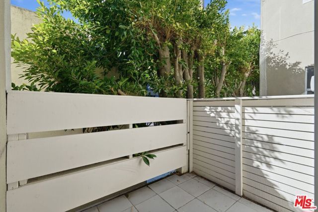 612 Huntley Drive 4, West Hollywood, CA 90069