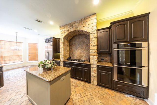 1814 Countryside, Carrollton, TX 75007