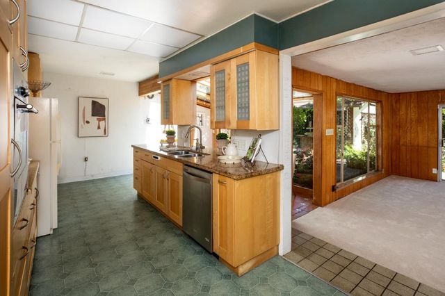 800 Loyola Drive, Los Altos, CA 94024