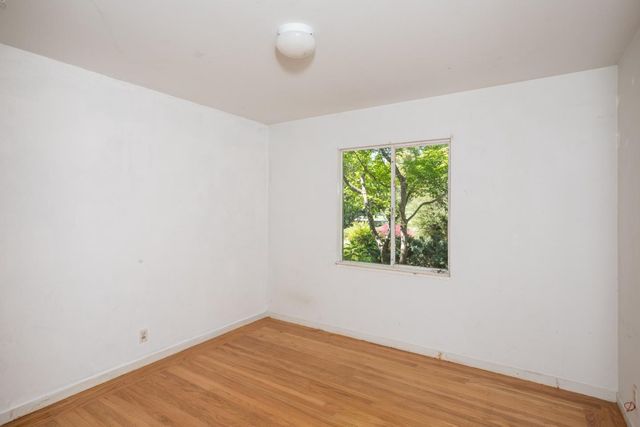 800 Loyola Drive, Los Altos, CA 94024