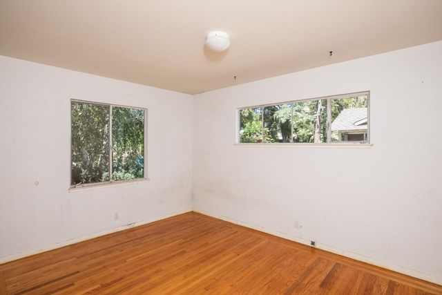 800 Loyola Drive, Los Altos, CA 94024