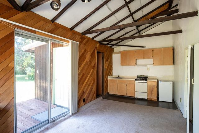 800 Loyola Drive, Los Altos, CA 94024