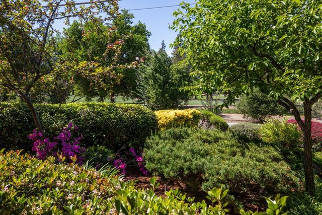 800 Loyola Drive, Los Altos, CA 94024