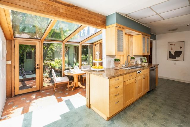 800 Loyola Drive, Los Altos, CA 94024