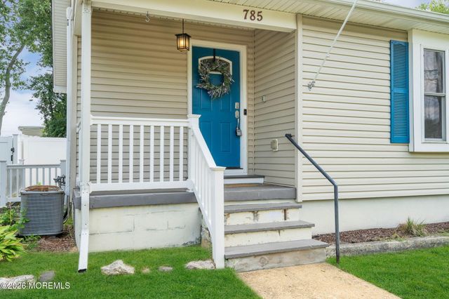785 Garfield Avenue, Toms River, NJ 08753
