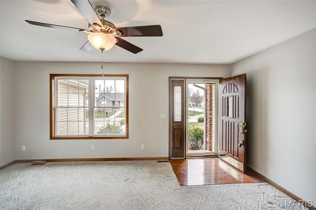 612 Crosswinds Court, Jerseyville, IL 62052