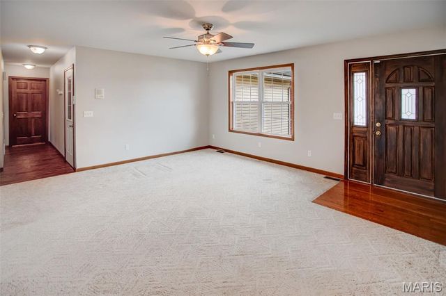 612 Crosswinds Court, Jerseyville, IL 62052