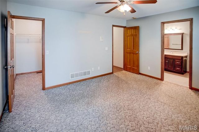 612 Crosswinds Court, Jerseyville, IL 62052