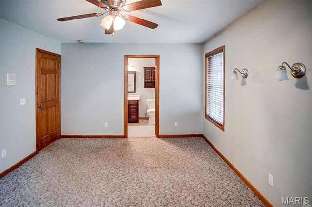 612 Crosswinds Court, Jerseyville, IL 62052