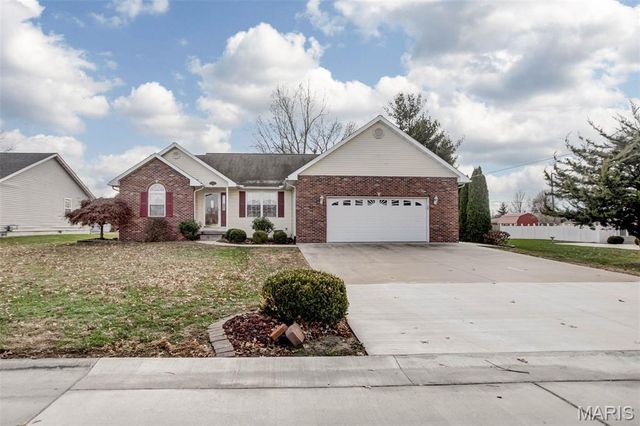 612 Crosswinds Court, Jerseyville, IL 62052