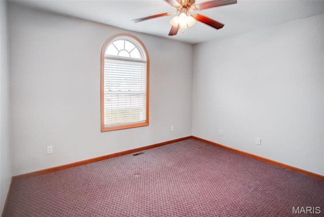 612 Crosswinds Court, Jerseyville, IL 62052