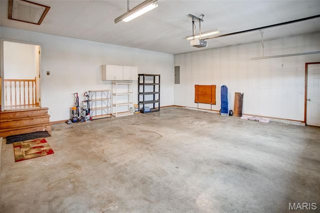 612 Crosswinds Court, Jerseyville, IL 62052