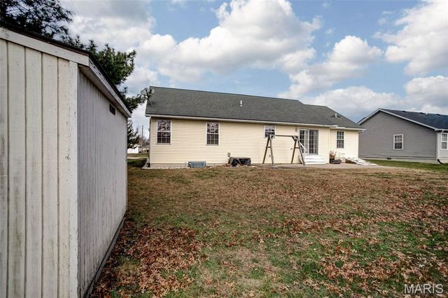 612 Crosswinds Court, Jerseyville, IL 62052