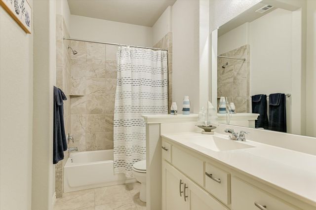 921 Isaias DR, Leander, TX 78641